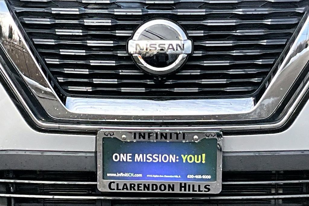 Used 2021 Nissan Rogue SV image 12