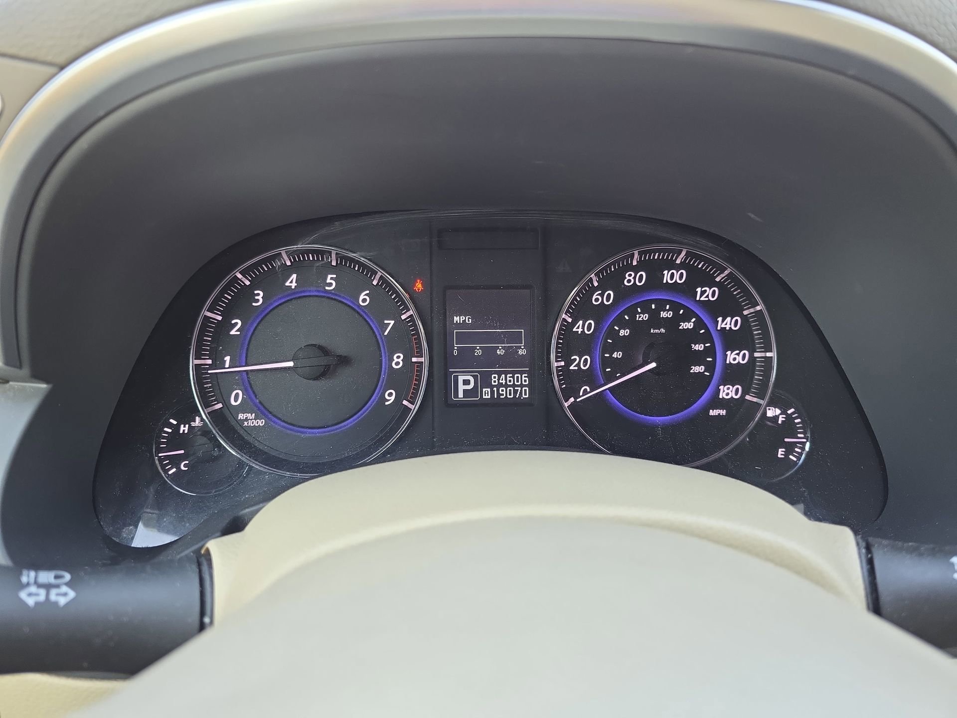 Used 2014 INFINITI QX70 AWD w/ Premium Package image 19