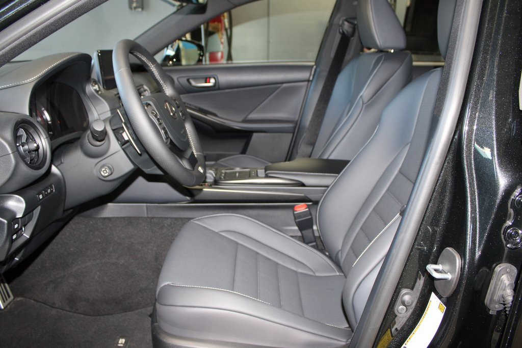 Used 2025 Lexus IS 350 F Sport image 15