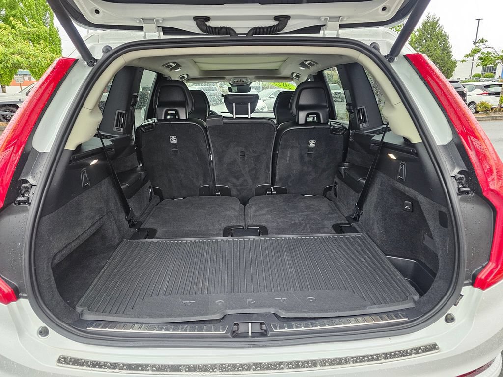 Used 2023 Volvo XC90 B5 Core w/ Protection Package Premier AWD/4WD image 11