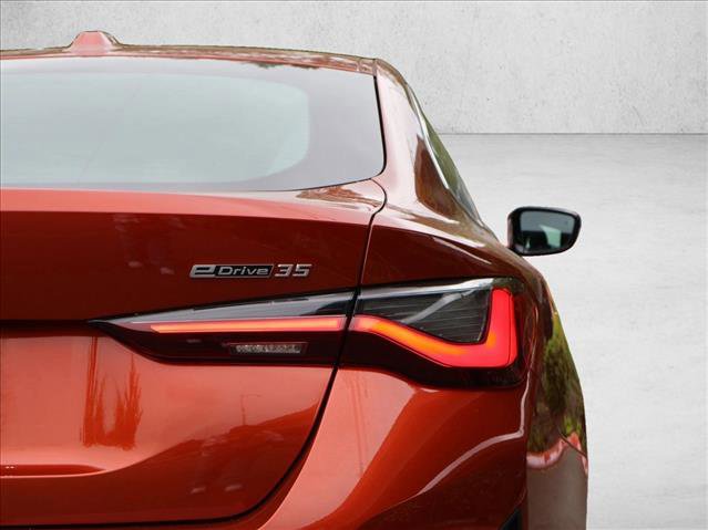 Used 2023 BMW i4 eDrive35 w/ Premium Package RWD image 8