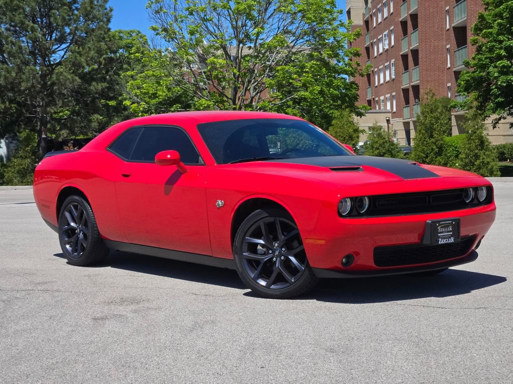 Used 2023 Dodge Challenger SXT w/ Blacktop Package RWD video 1