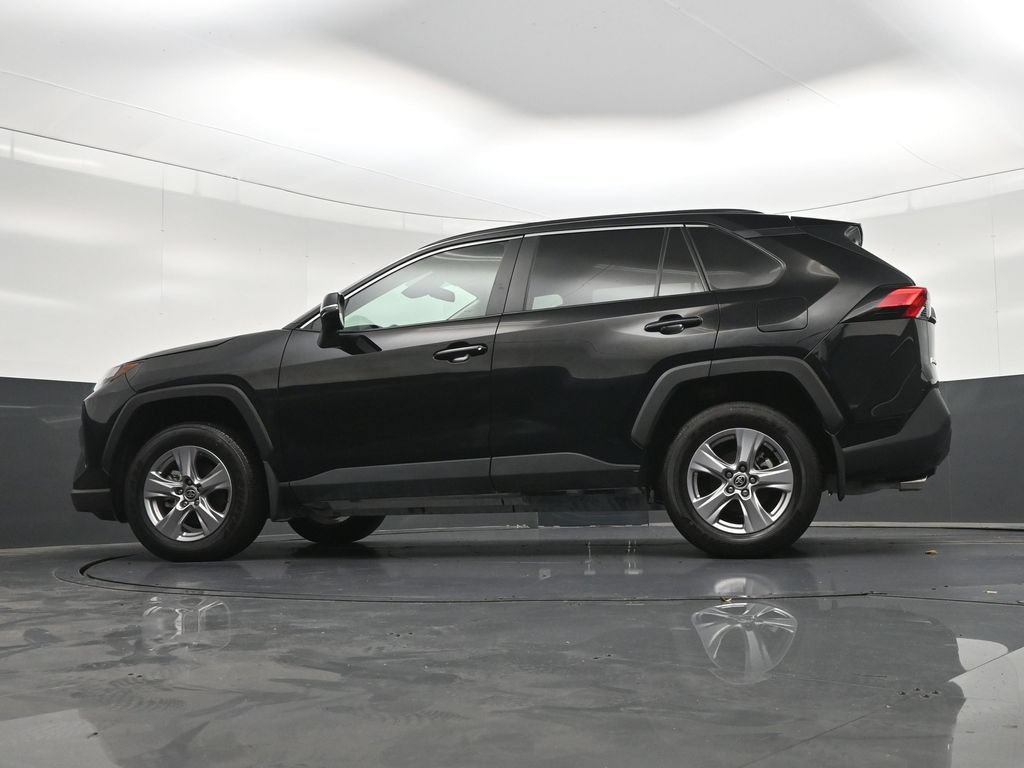 Used 2025 Toyota RAV4 XLE w/ Convenience Package FWD image 25