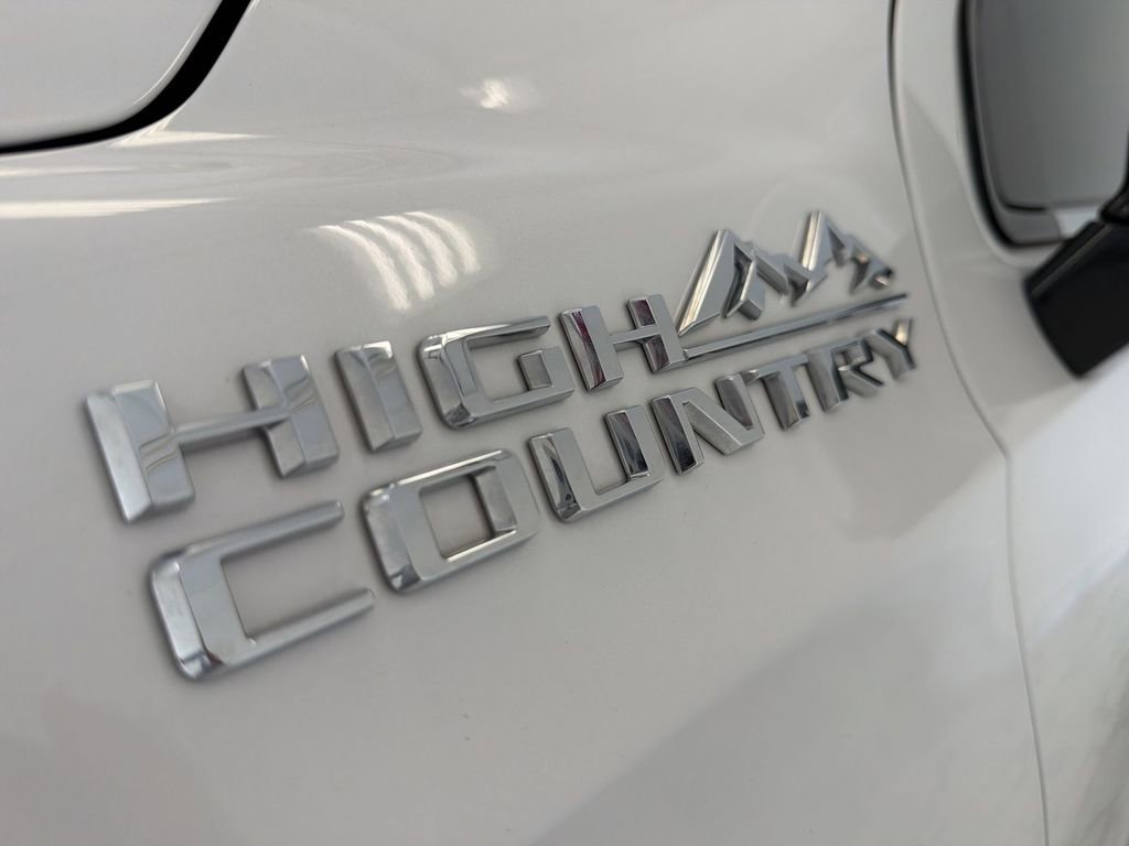 Used 2021 Chevrolet Tahoe High Country RWD image 33