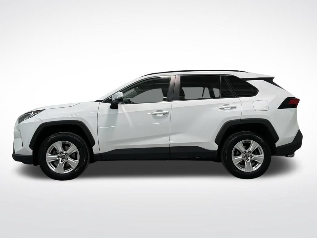 Used 2019 Toyota RAV4 XLE w/ Carpet Mat Package AWD/4WD image 28
