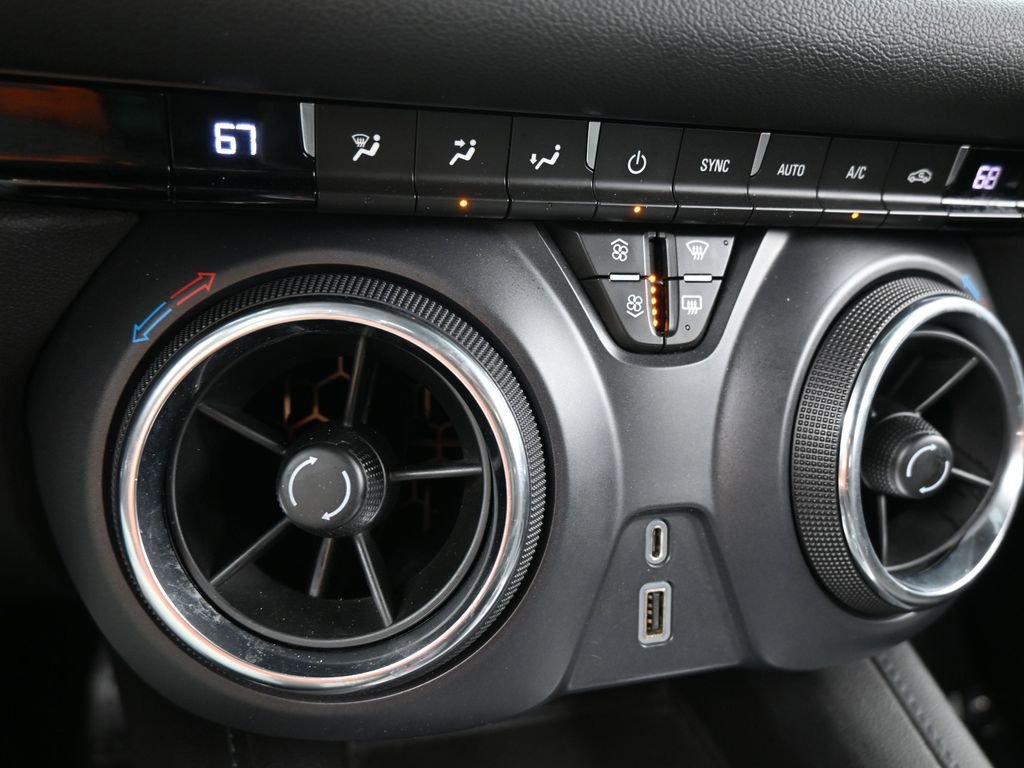 Used 2019 Chevrolet Blazer L FWD image 19