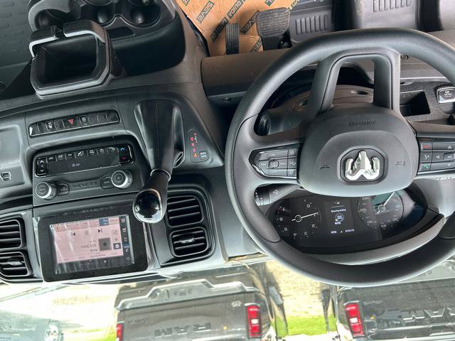 New 2024 RAM ProMaster 2500 w/ Convenience Group image 9