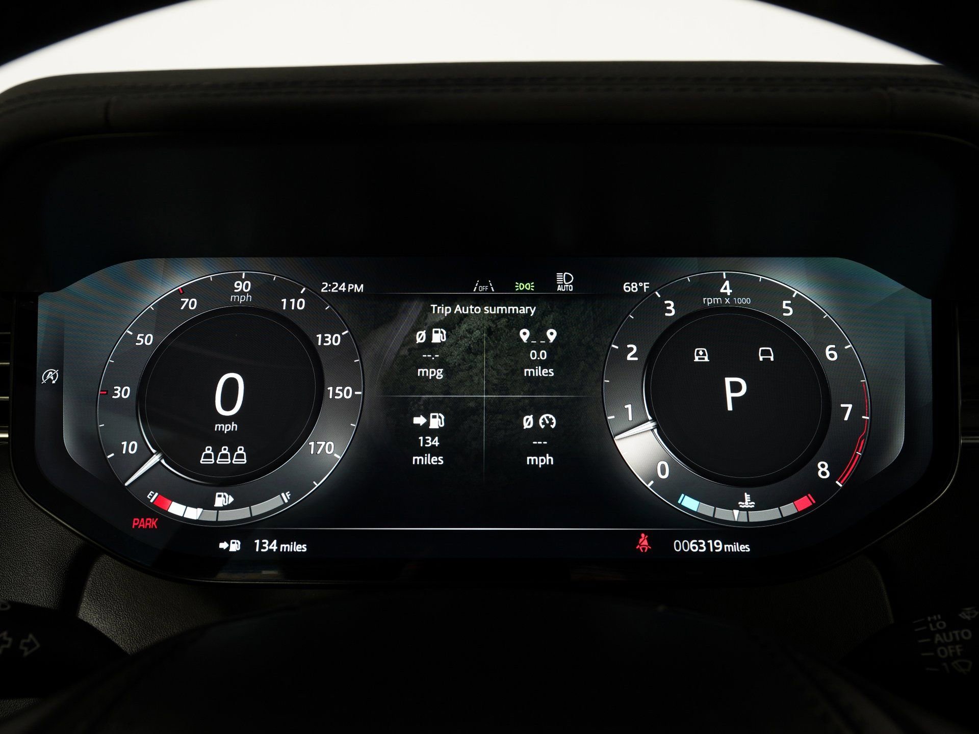 Used 2025 Land Rover Range Rover SE image 18