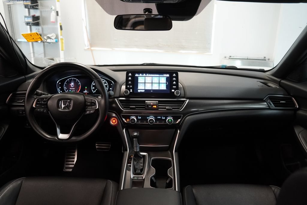 Used 2018 Honda Accord Sport image 18