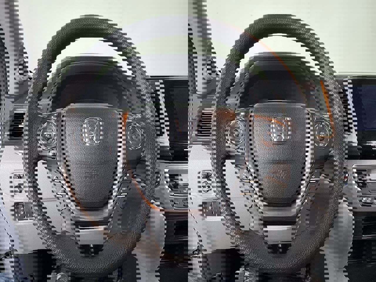 Used 2017 Honda Pilot EX image 14