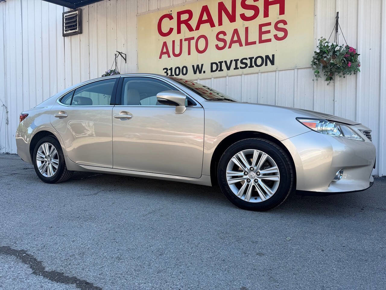 Used 2014 Lexus ES 350 FWD image 2