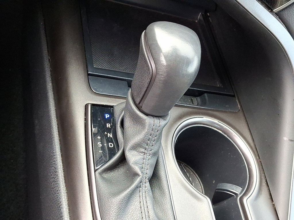 Used 2023 Toyota Camry SE image 30