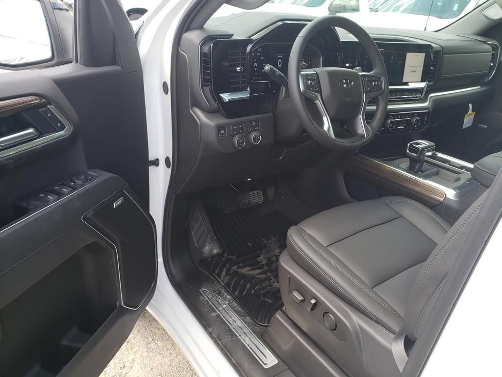 New 2026 Chevrolet Silverado 1500 RST w/ Convenience Package II AWD/4WD image 13