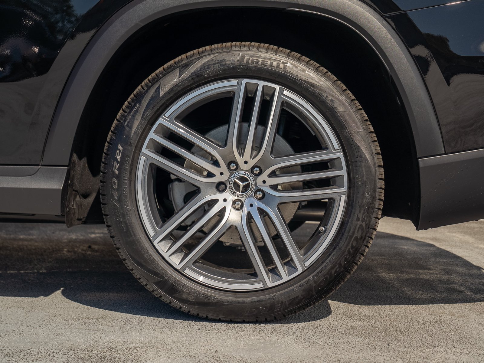 Certified 2025 Mercedes-Benz GLS 450 4MATIC image 13