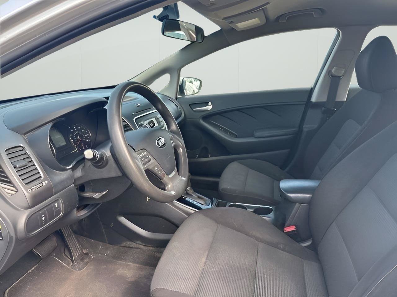 Used 2018 Kia Forte LX FWD image 11