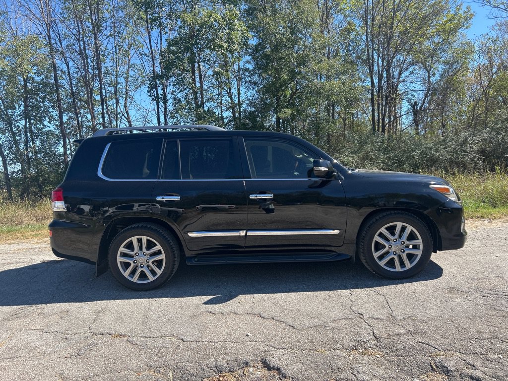 Used 2014 Lexus LX 570 4WD image 6