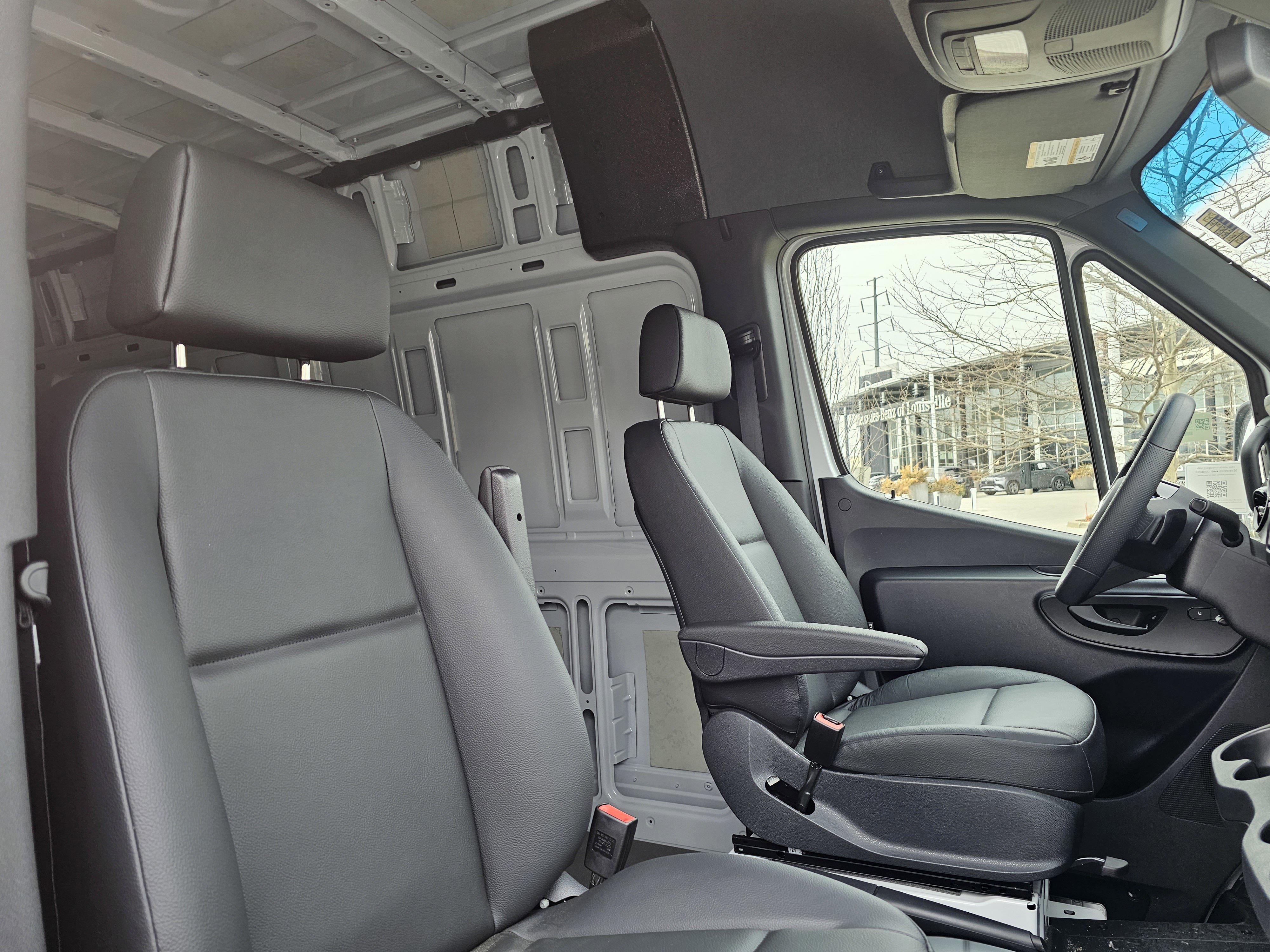 New 2025 Mercedes-Benz Sprinter 2500 image 28