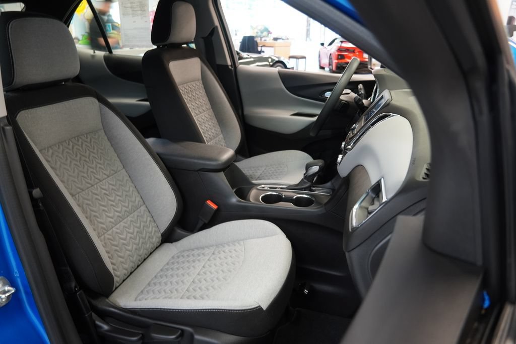 Used 2024 Chevrolet Equinox LS FWD image 33