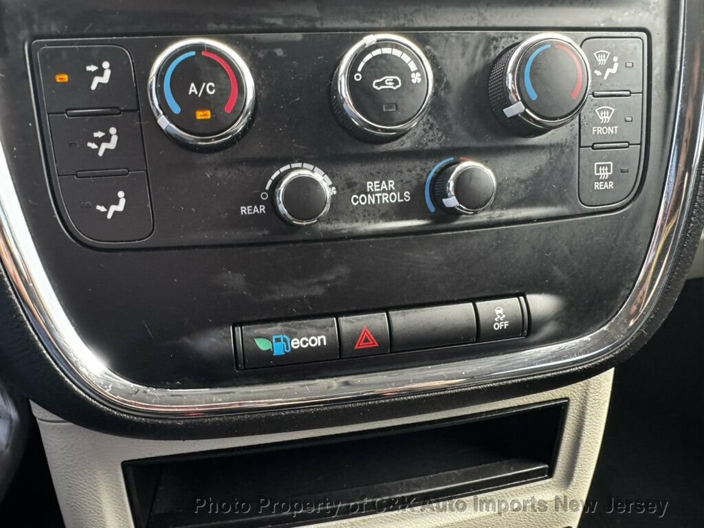 Used 2019 Dodge Grand Caravan SE w/ UConnect Hands-Free Group FWD image 20