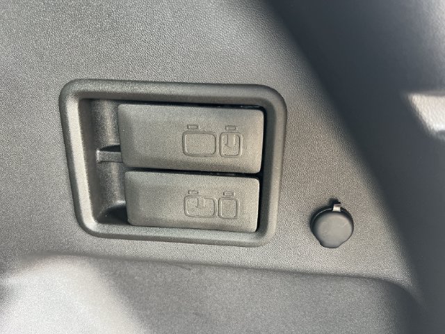 Used 2023 GMC Terrain AT4 w/ Infotainment Package II AWD/4WD image 32