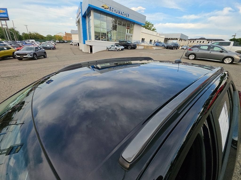Used 2025 Chevrolet Trax ACTIV FWD image 38