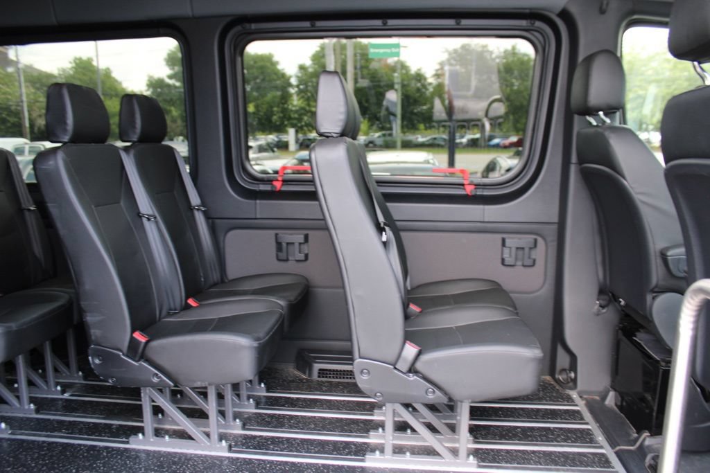 Used 2023 Mercedes-Benz Sprinter 3500 image 19