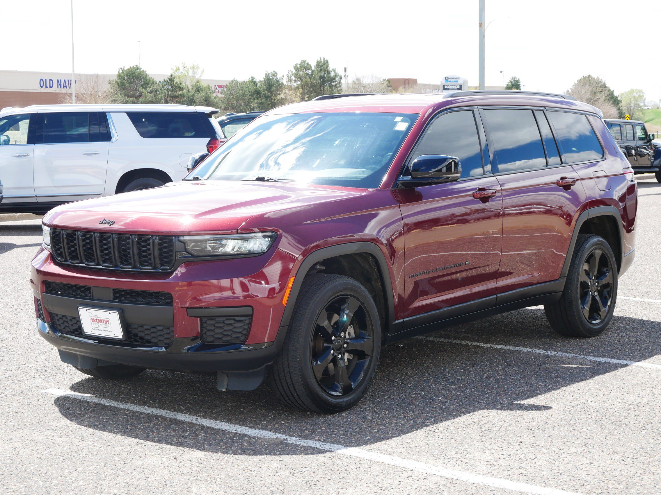 Used 2022 Jeep Grand Cherokee L Laredo AWD/4WD image 5