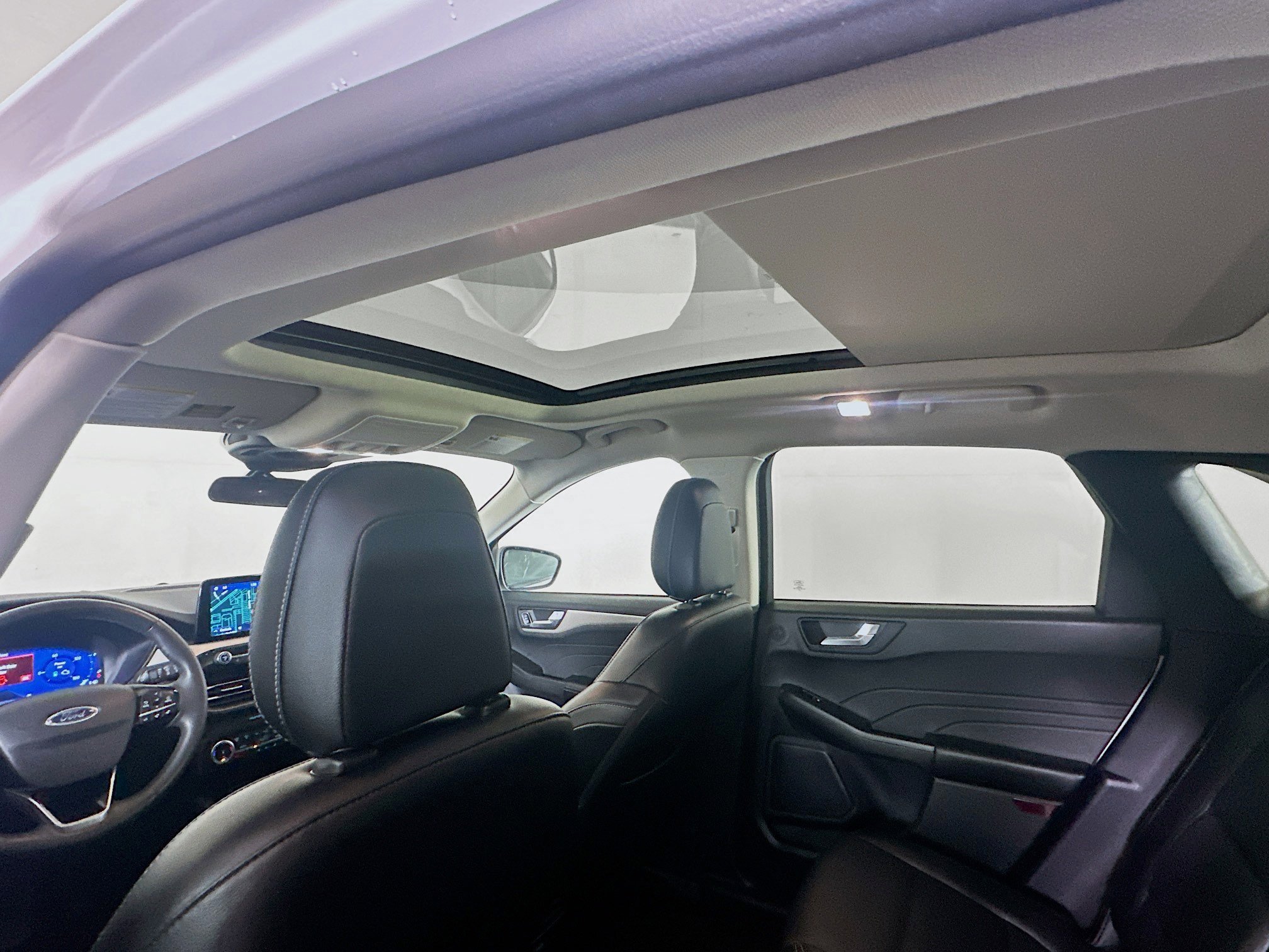 Used 2022 Ford Escape SEL w/ Technology Package image 27