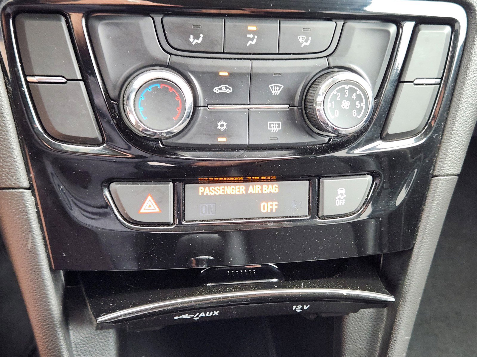 Used 2017 Buick Encore Preferred image 14