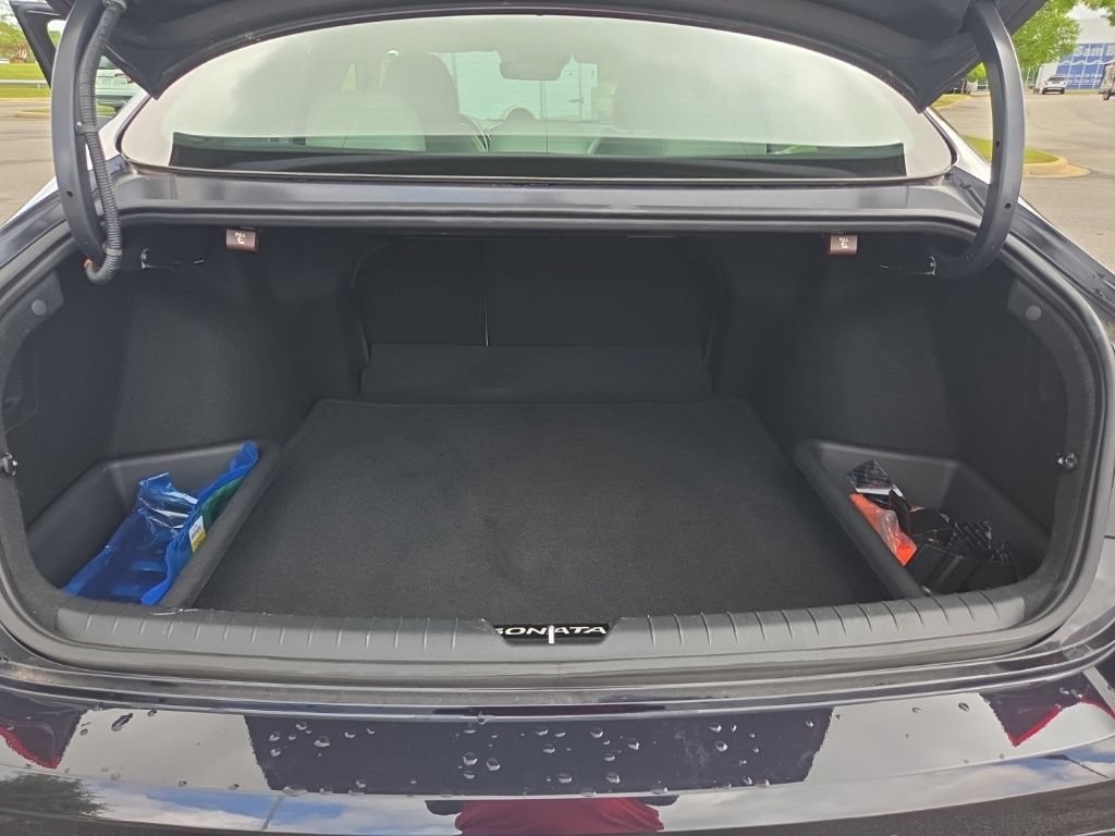 Used 2023 Hyundai Sonata Limited w/ Preferred Accessory Package FWD image 32