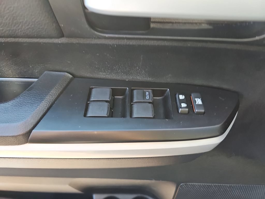 Used 2019 Toyota Tundra SR5 AWD/4WD image 26