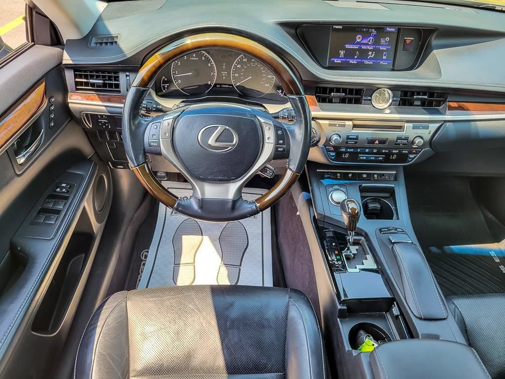 Used 2014 Lexus ES 350 w/ Luxury Package FWD image 13