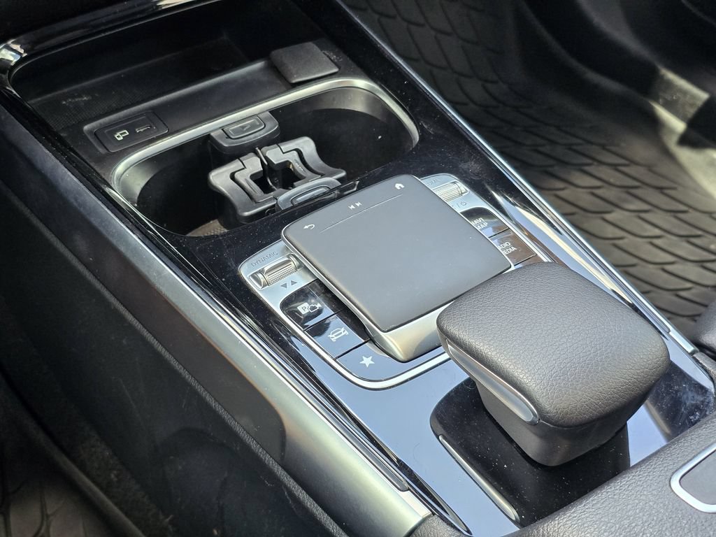 Used 2020 Mercedes-Benz GLB 250 4MATIC image 31