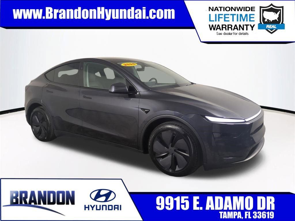 Used 2026 Tesla Model Y Long Range image 1