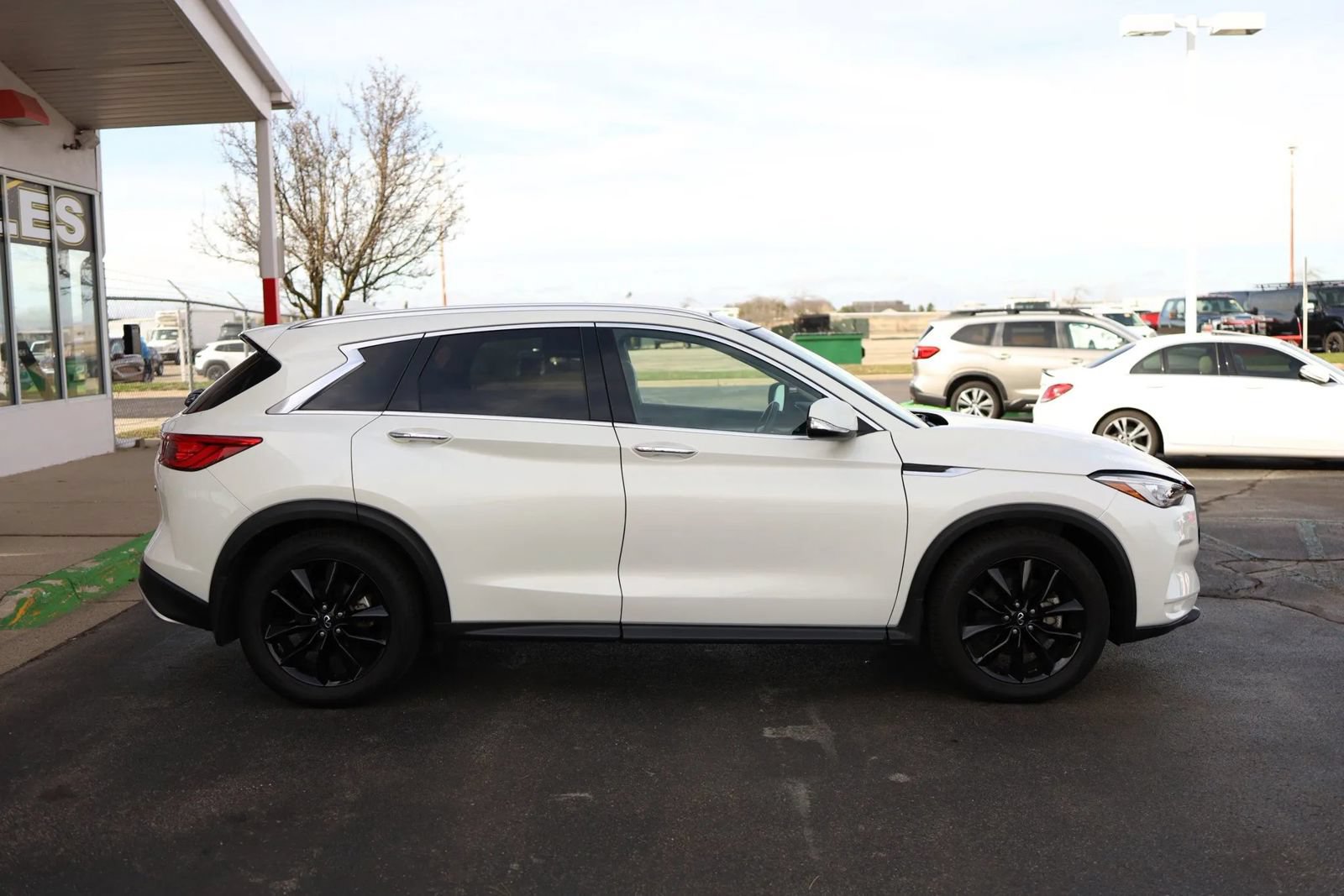 Used 2021 INFINITI QX50 Luxe AWD/4WD image 4