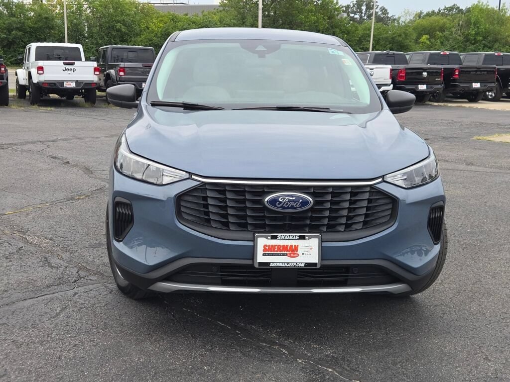 Used 2023 Ford Escape Active w/ Tech Pack #1 AWD/4WD image 4
