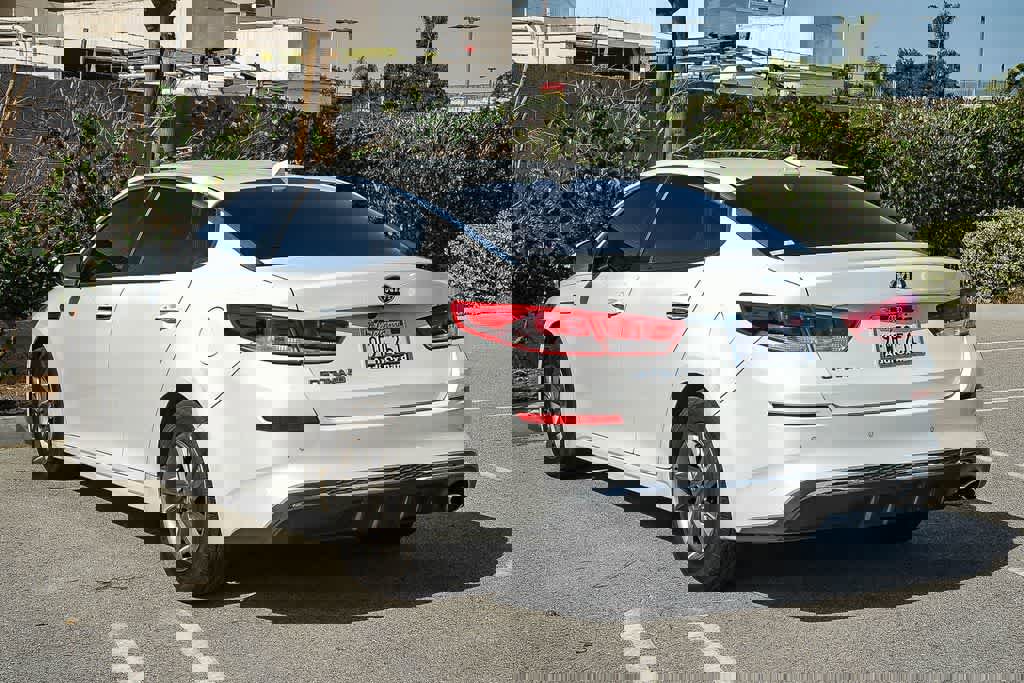 Used 2020 Kia Optima LX image 6