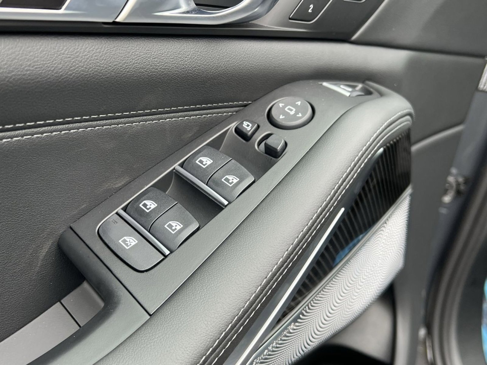 New 2026 BMW X5 M Competition image 12