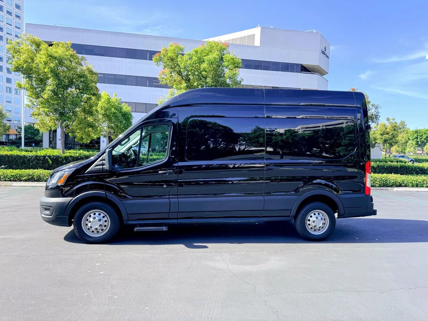 Used 2023 Ford Transit 250 148 High Roof AWD w/ Load Area Protection Package image 2