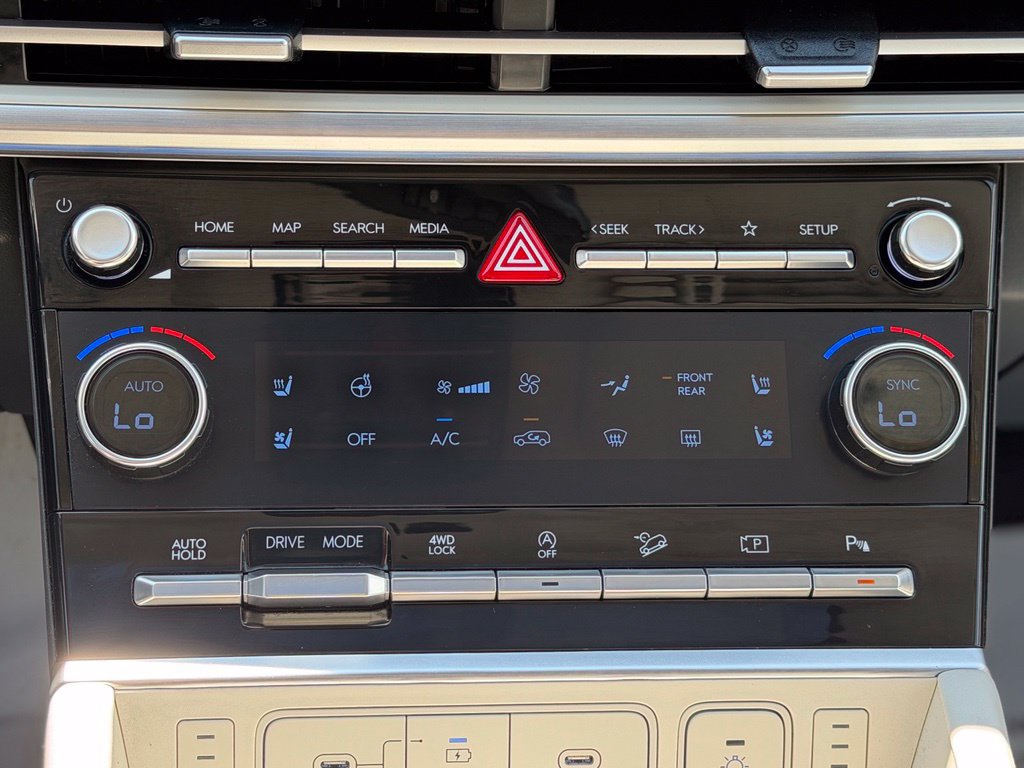 Used 2024 Hyundai Santa Fe Calligraphy AWD/4WD image 22