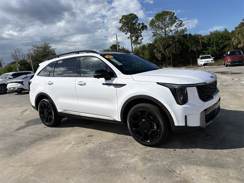 Certified 2025 Kia Sorento SX Prestige w/ Olive Brown Leather Package image 3