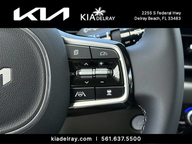 New 2026 Kia Carnival FWD image 30