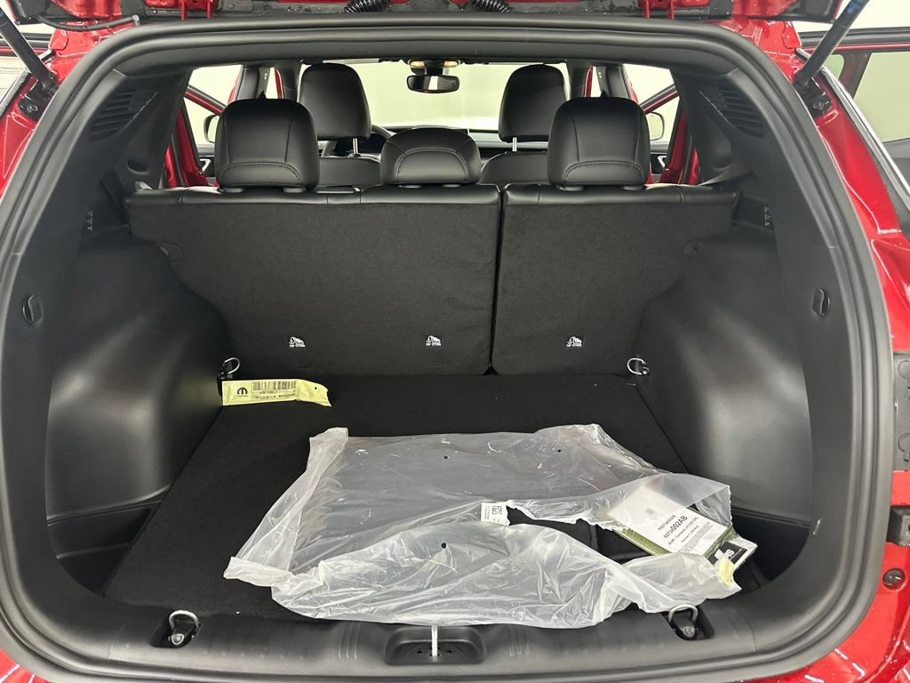 New 2026 Jeep Compass Latitude AWD/4WD image 26