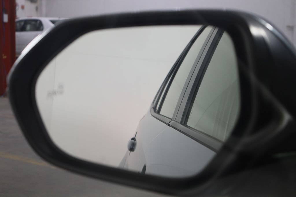 Used 2025 Toyota Corolla LE w/ Convenience Package image 36