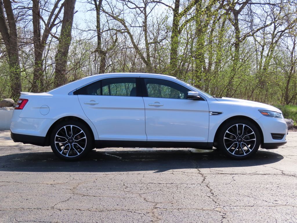 Used 2017 Ford Taurus SEL w/ Equipment Group 201A image 2
