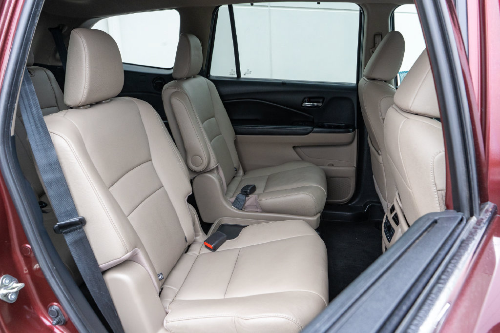 Certified 2020 Honda Pilot Touring image 23