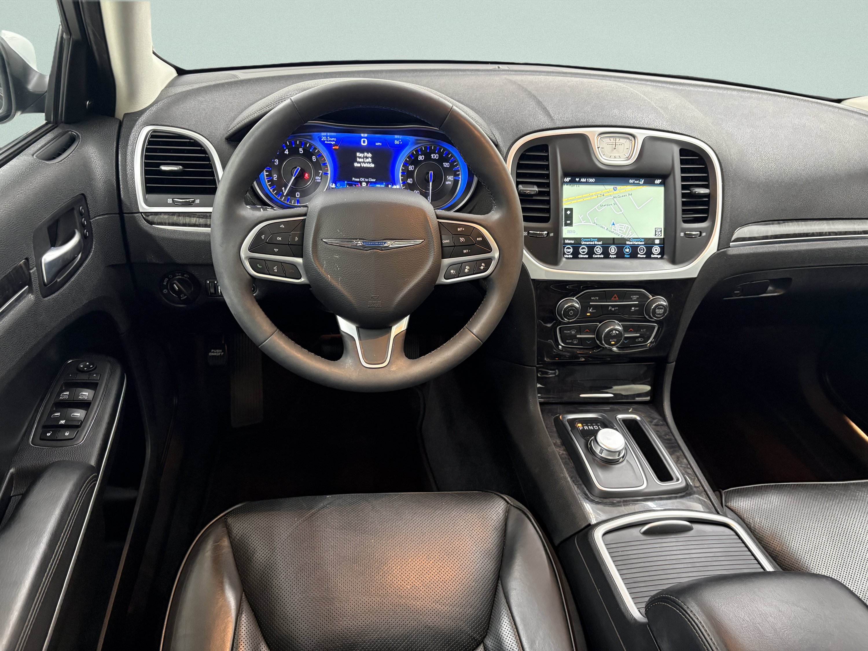 Used 2023 Chrysler 300 Touring L w/ Popular Equipment Group RWD image 10