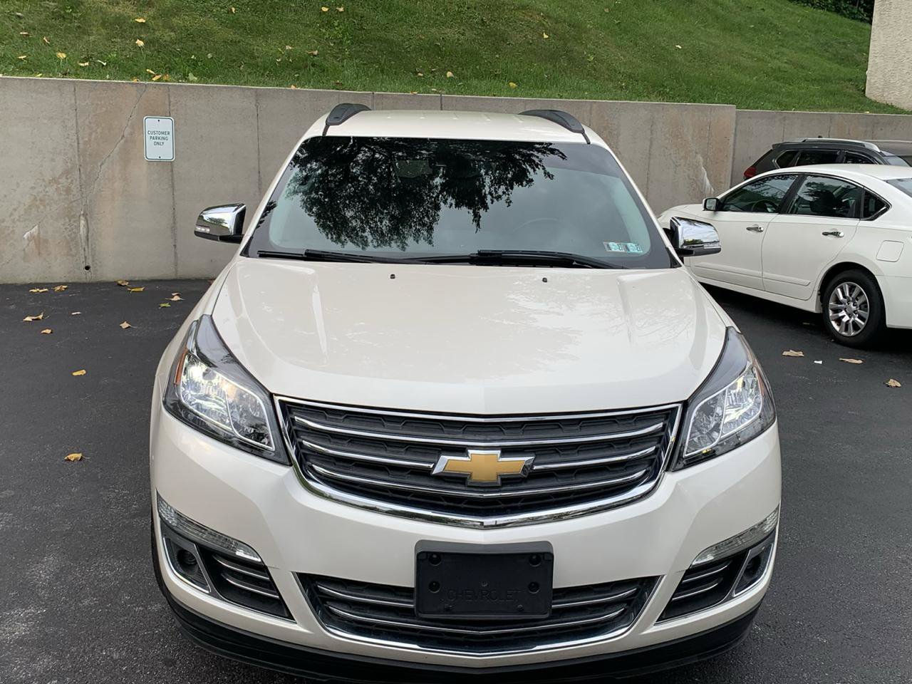 Used 2015 Chevrolet Traverse LTZ AWD/4WD image 7