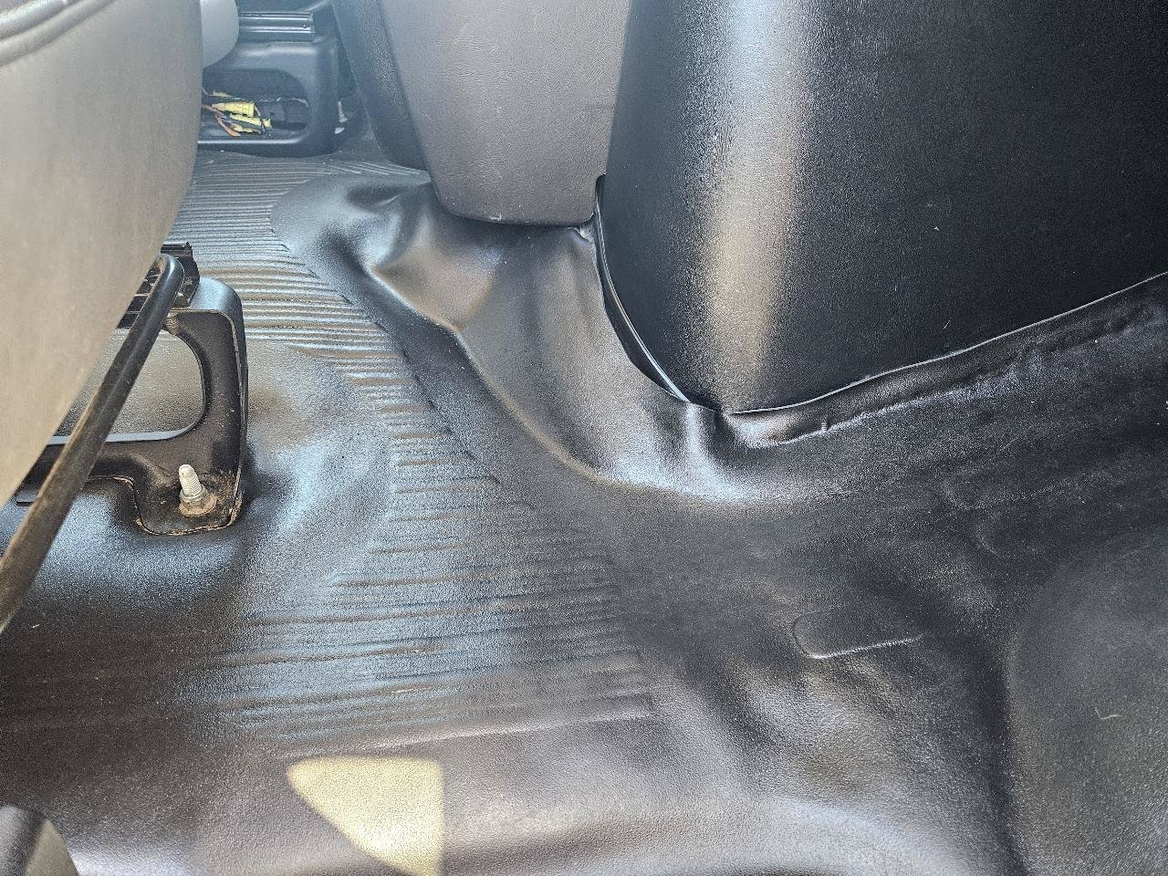 Used 2019 Chevrolet Express 3500 LS RWD image 27