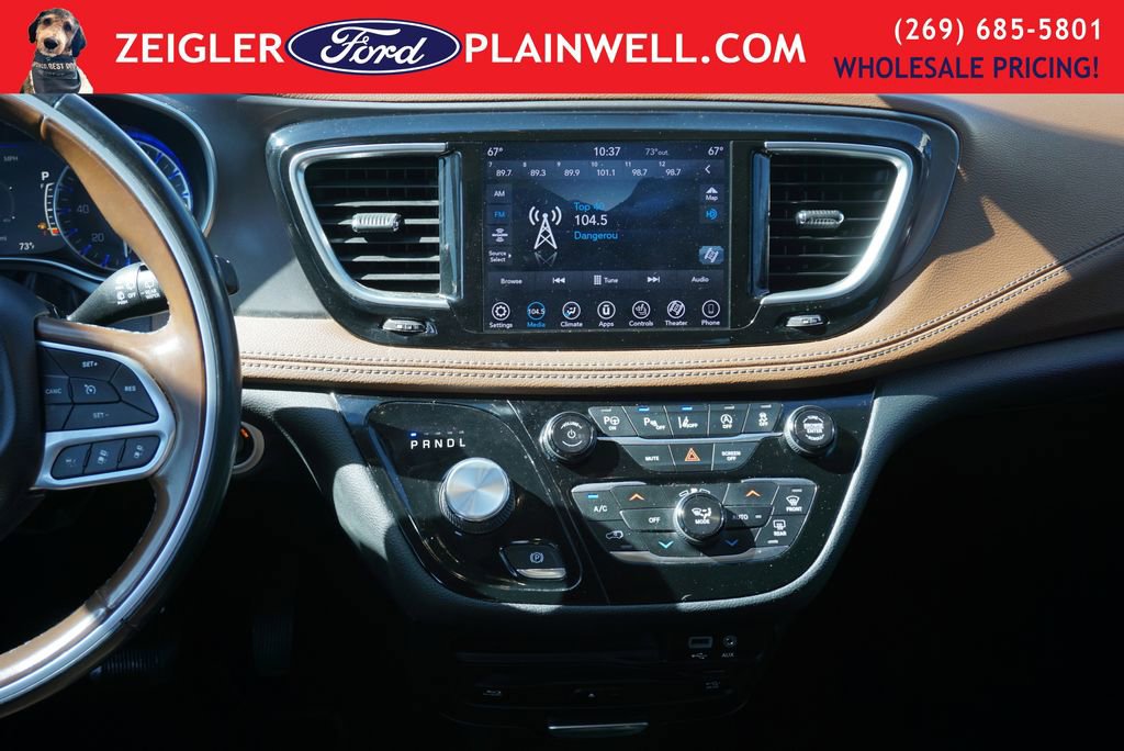 Used 2019 Chrysler Pacifica Limited w/ Advanced Safetytec Group FWD image 19